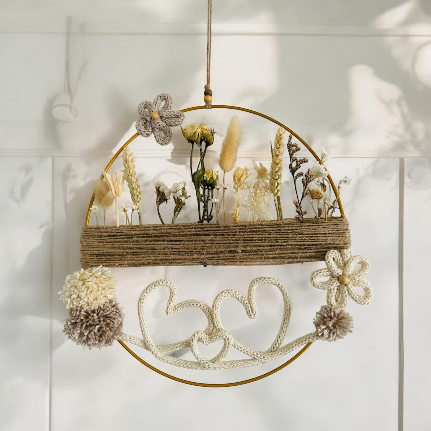 Cercle avec fleurs séchées