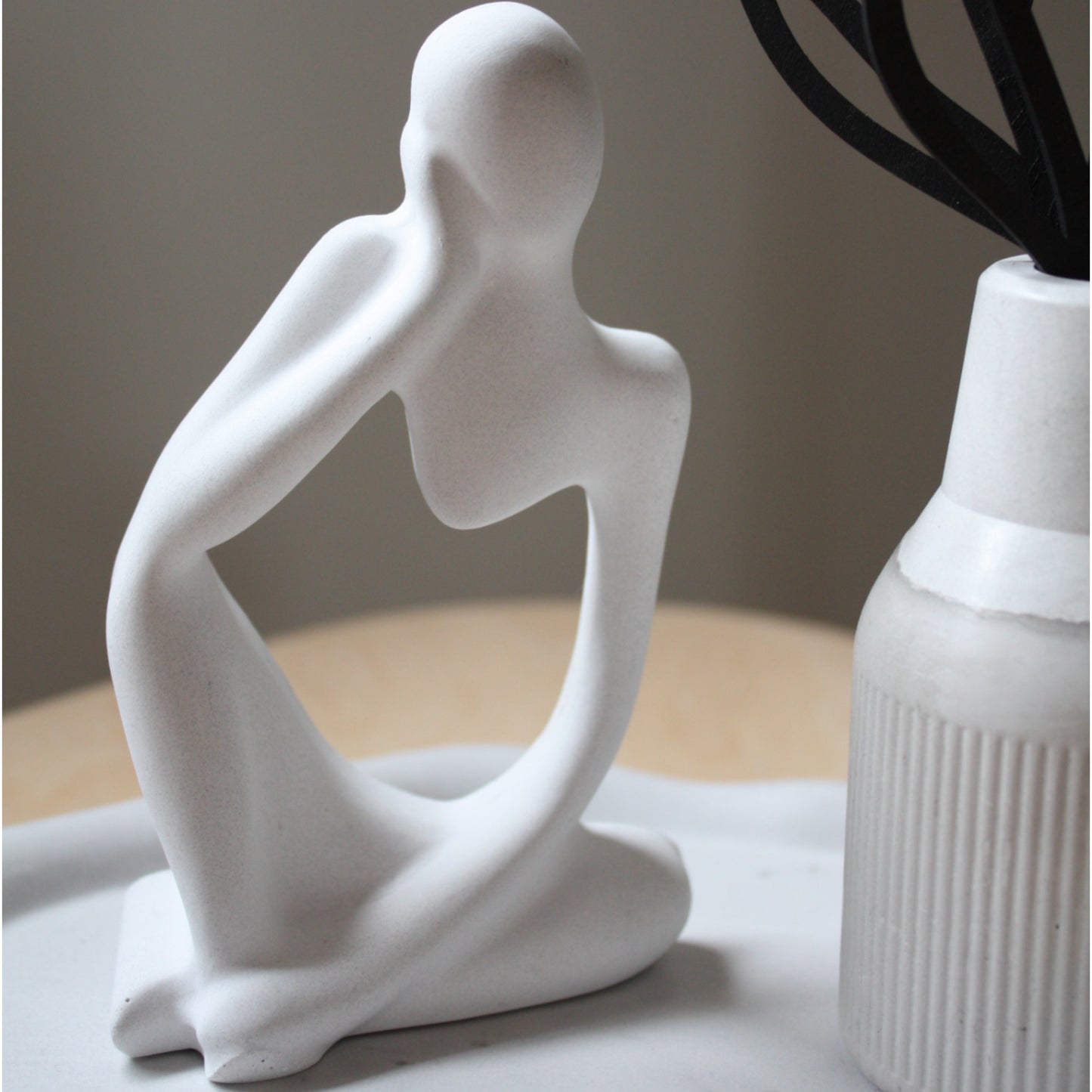 Vase, support + statuette | Wood & stone