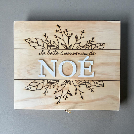 Coffret naissance personnalisé en bois - Boîte souvenirs bébé